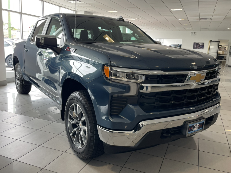 2024 Chevrolet Silverado 1500 LT 7