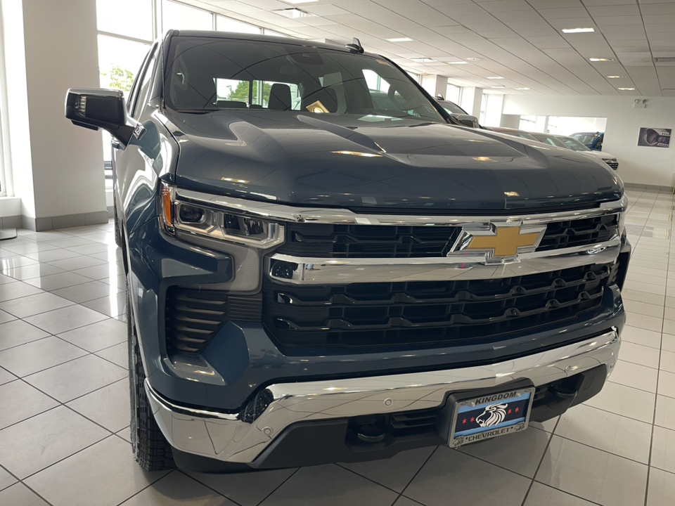 2024 Chevrolet Silverado 1500 LT 8