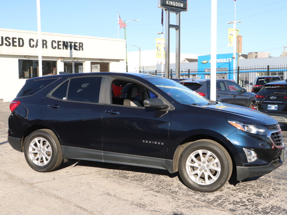 2020 Chevrolet Equinox LS 22