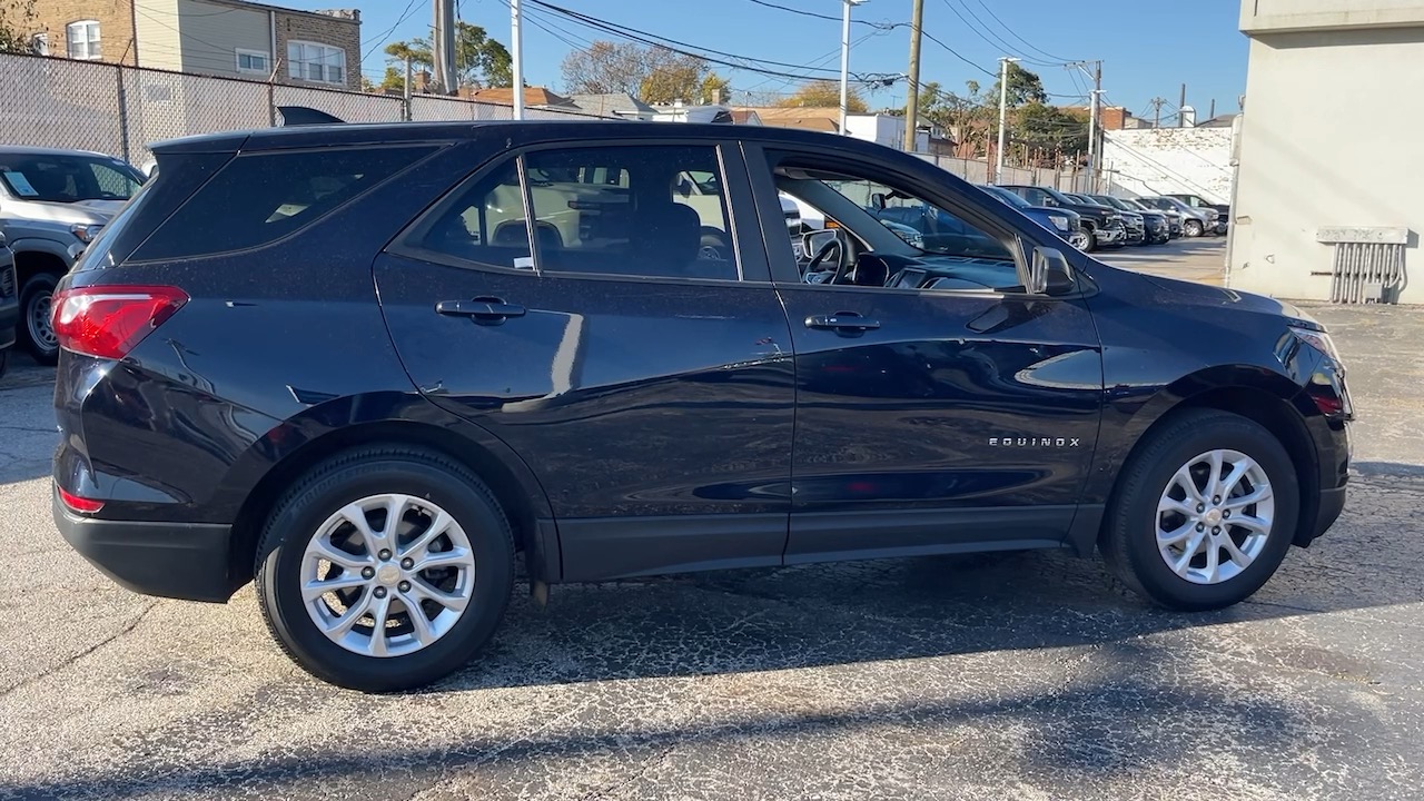 2020 Chevrolet Equinox LS 27