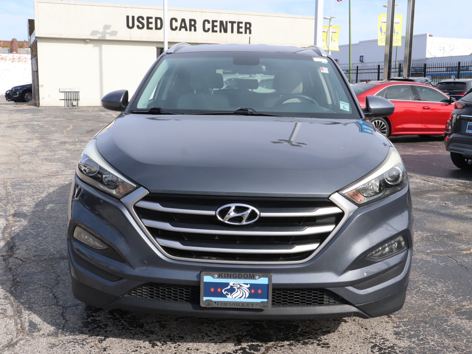 2017 Hyundai Tucson SE 8