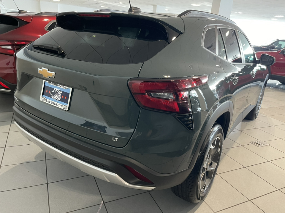 2025 Chevrolet Trax LT 3