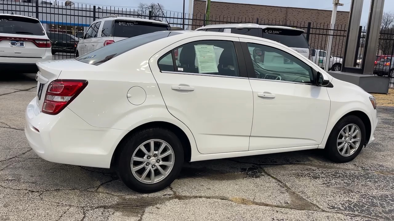 2017 Chevrolet Sonic LT 4