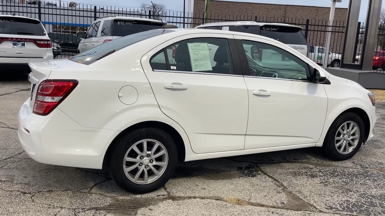 2017 Chevrolet Sonic LT 25