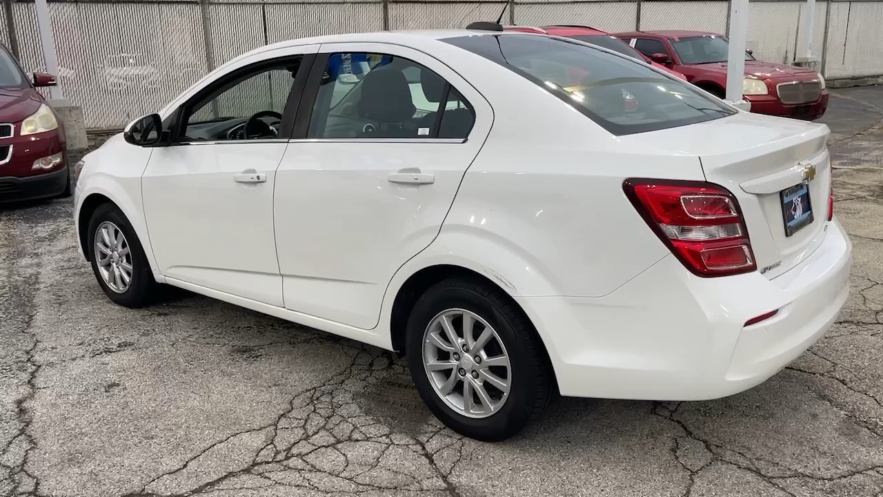 2017 Chevrolet Sonic LT 27