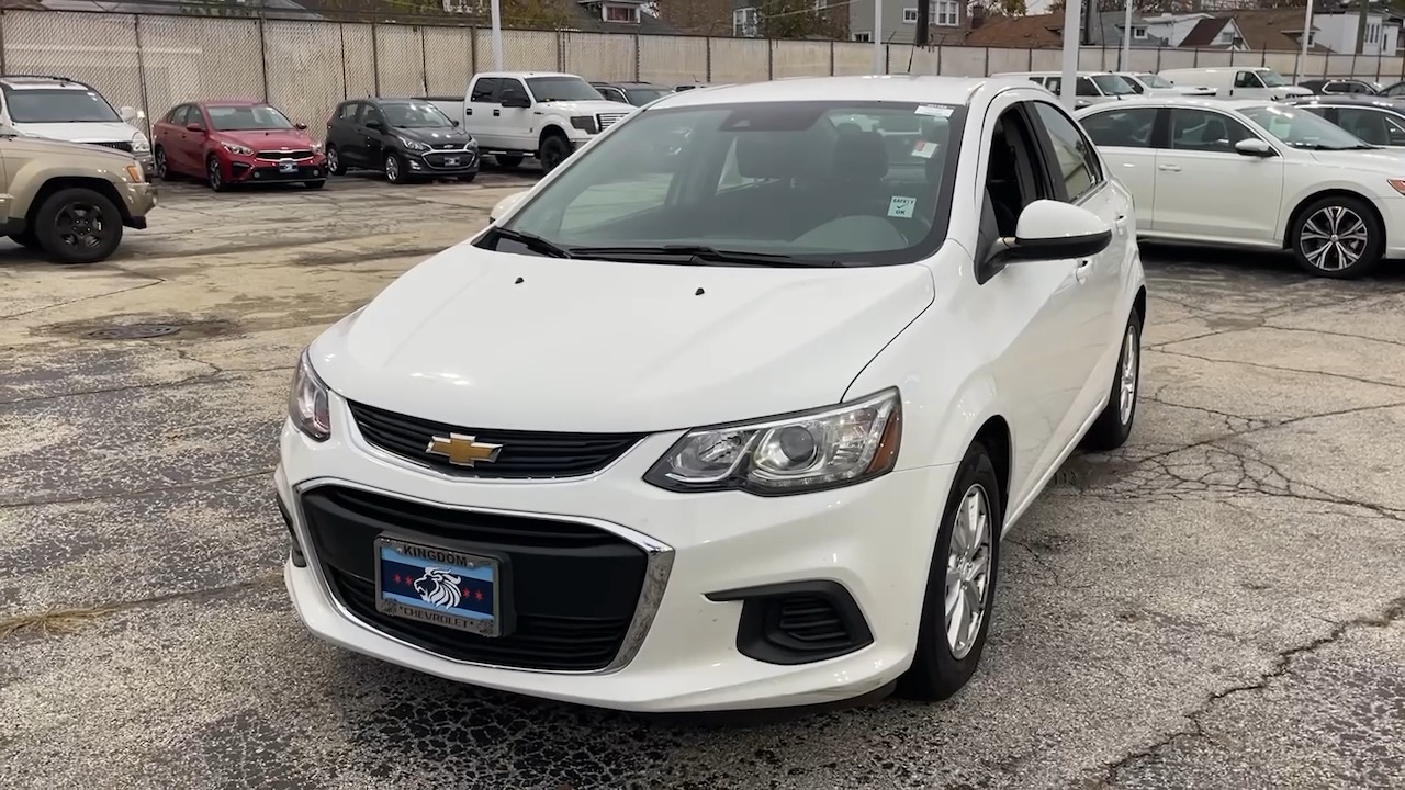 2017 Chevrolet Sonic LT 28