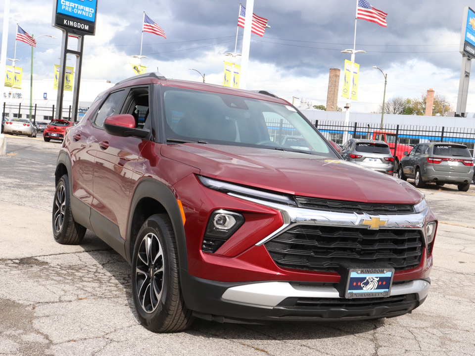 2025 Chevrolet TrailBlazer LT 2