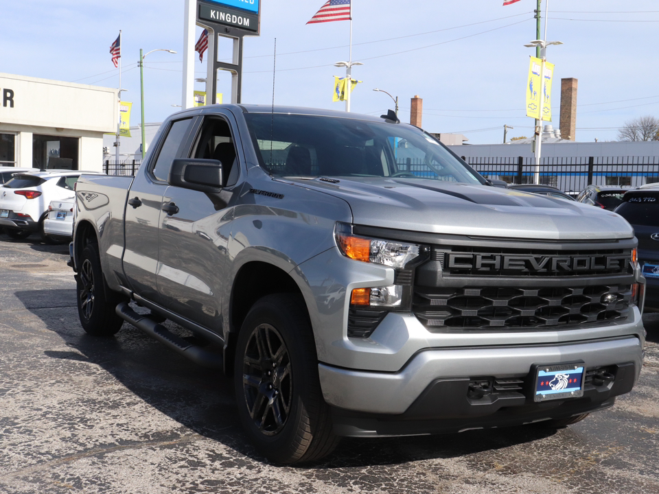 2025 Chevrolet Silverado 1500 Custom 1