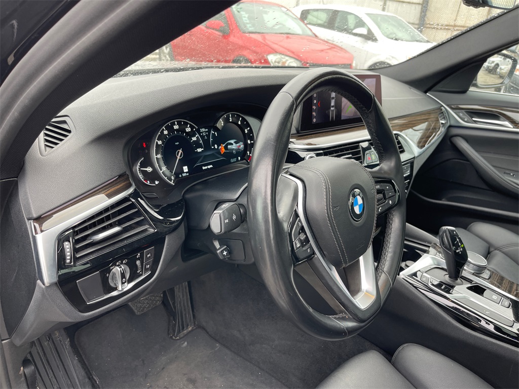 2019 BMW 5 Series 530i 10