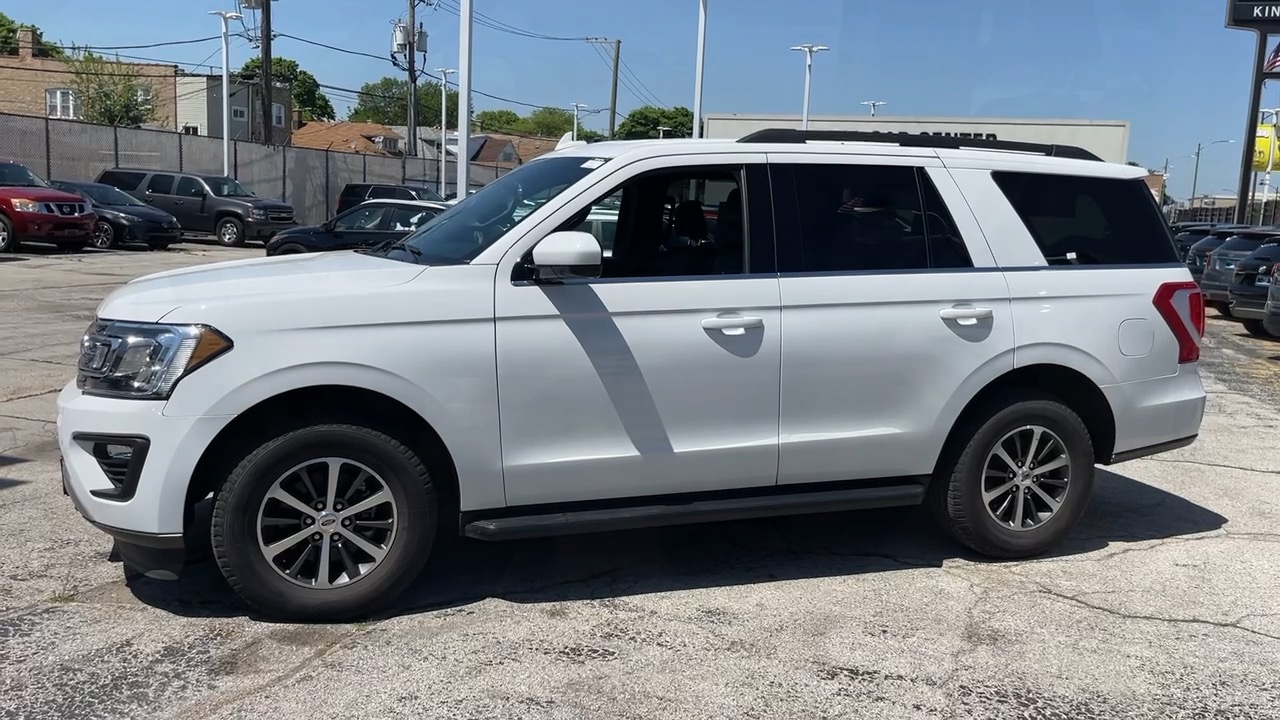 2021 Ford Expedition XLT 2