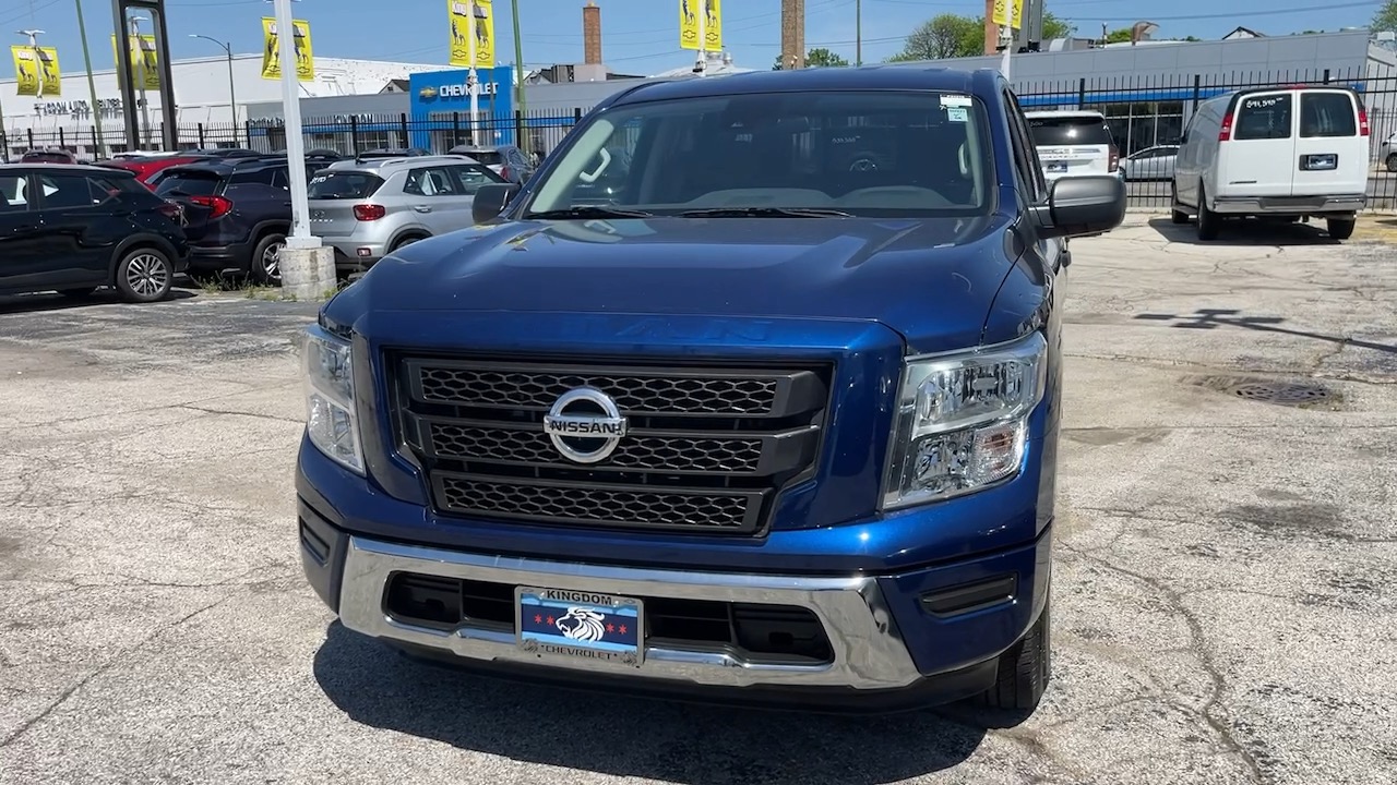 2022 Nissan Titan SV 24