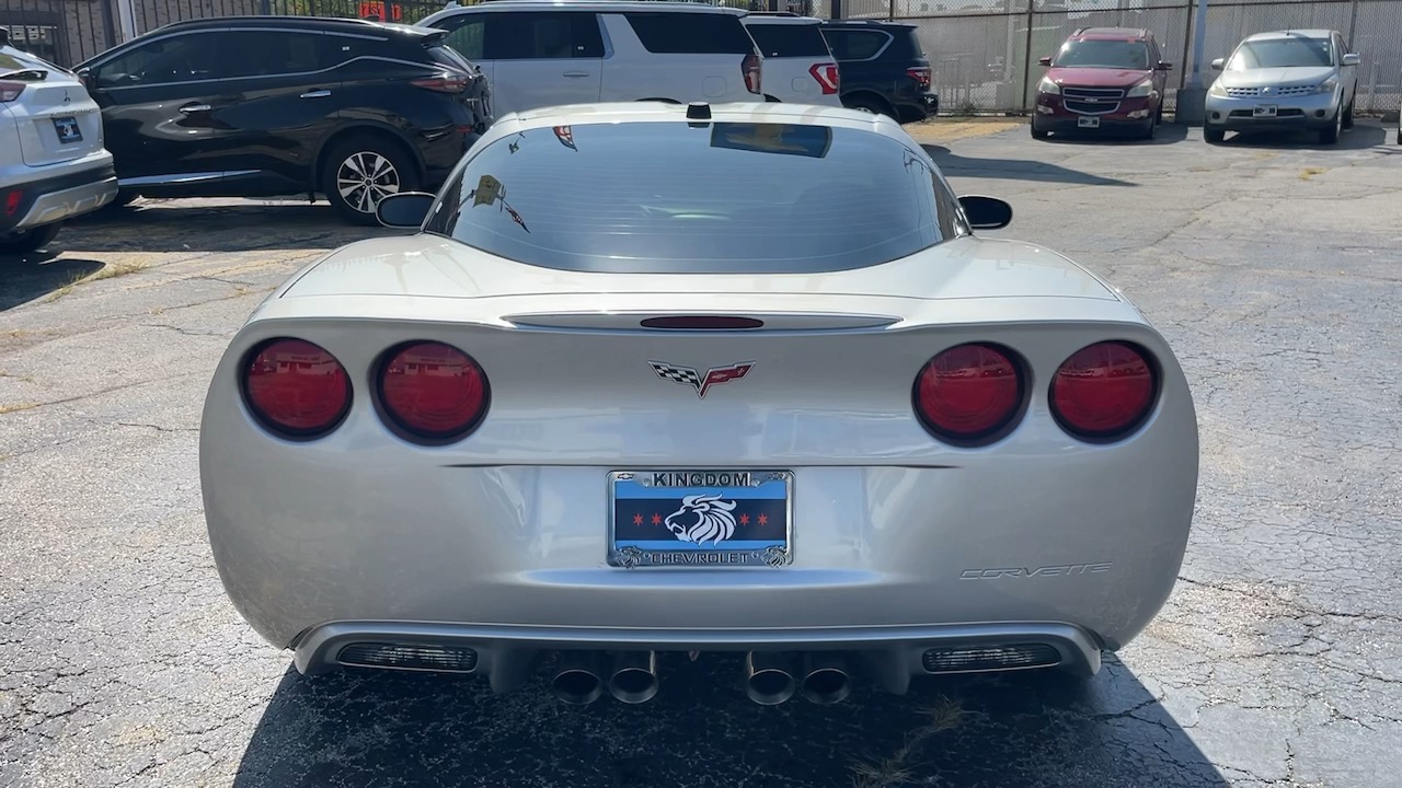 2005 Chevrolet Corvette Base 22