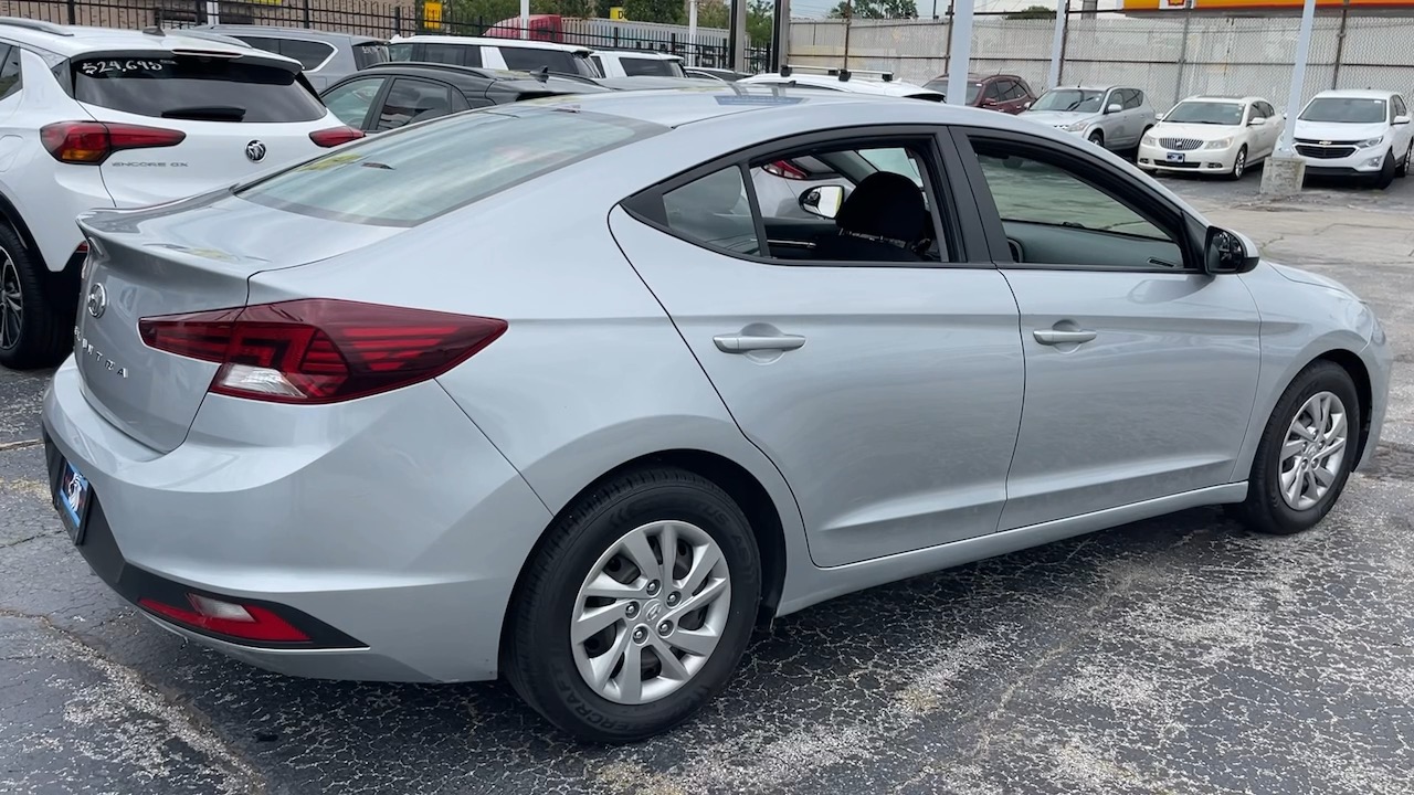 2020 Hyundai Elantra SE 4