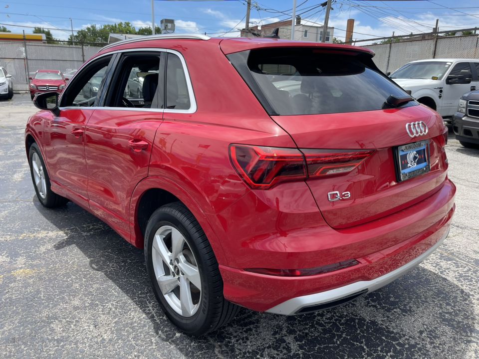 2021 Audi Q3  5