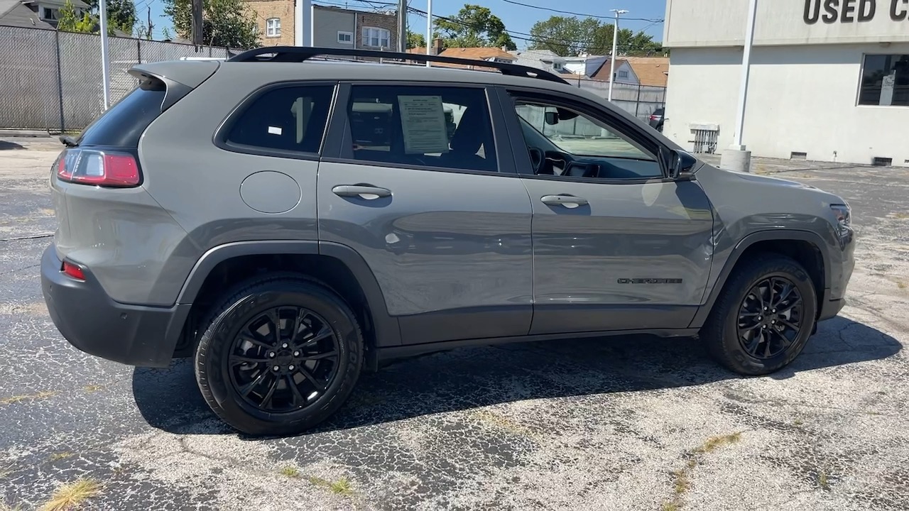 2023 Jeep Cherokee Altitude Lux 4