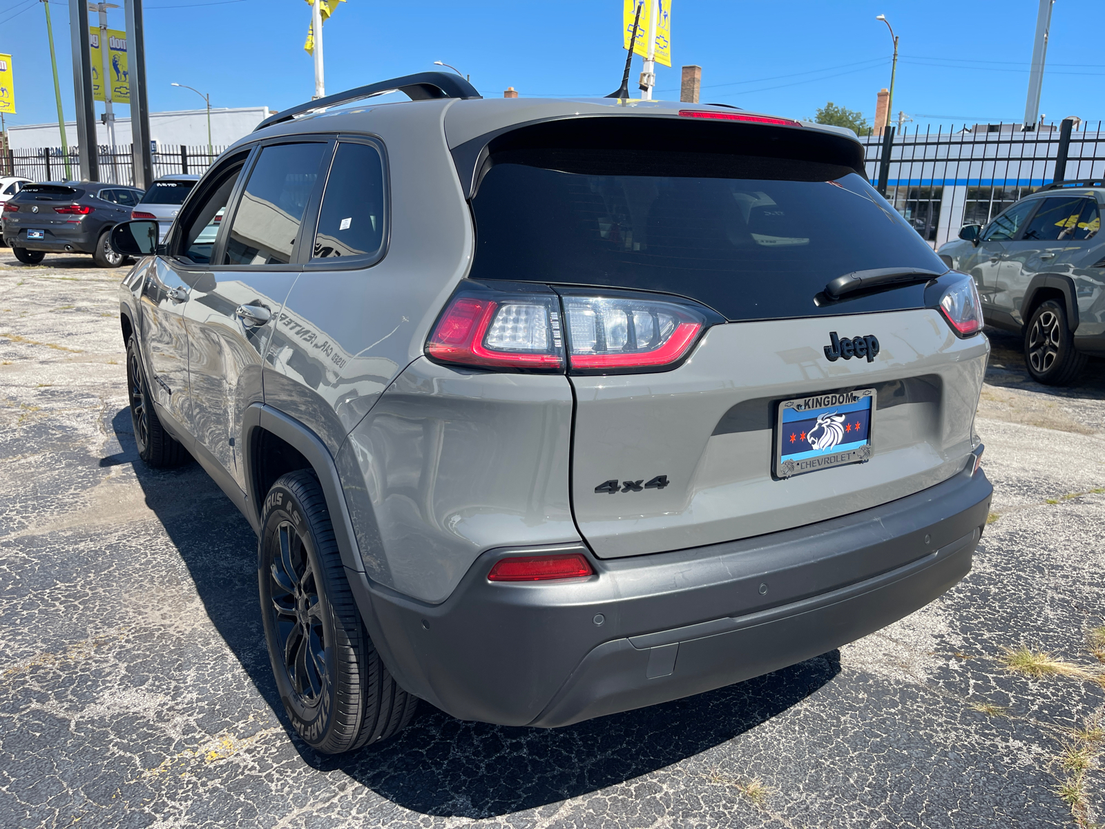 2023 Jeep Cherokee Altitude Lux 6