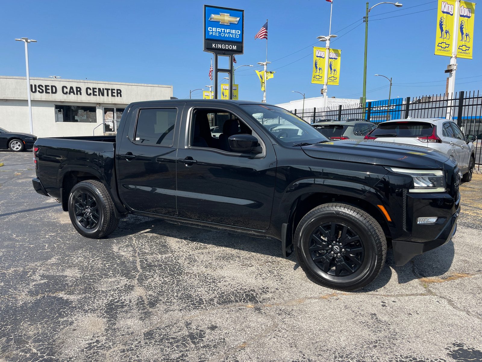 2023 Nissan Frontier SV 2