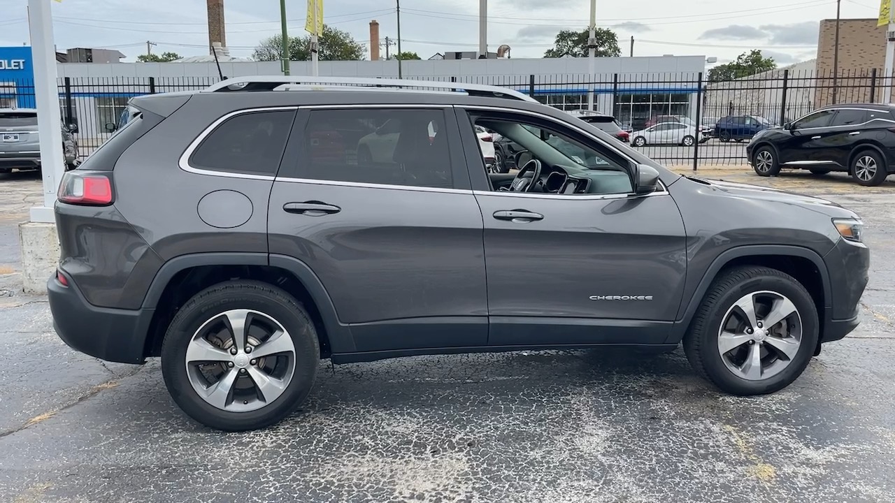 2019 Jeep Cherokee Limited 3