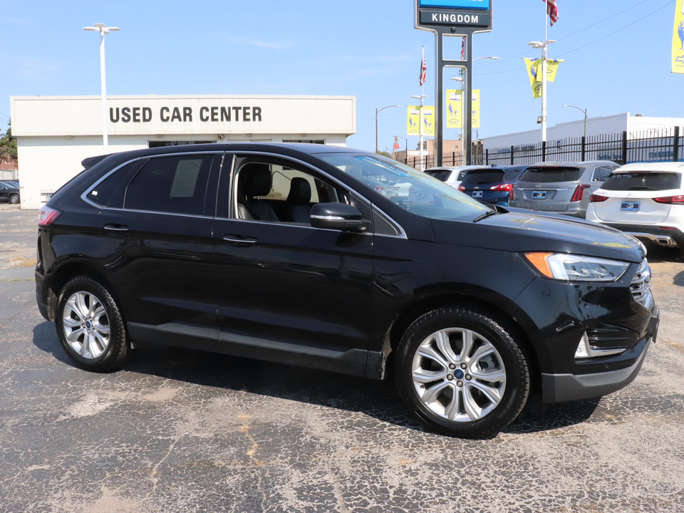 2022 Ford Edge Titanium 2