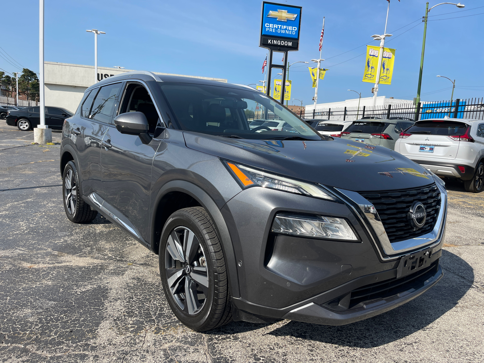 2023 Nissan Rogue SL 1