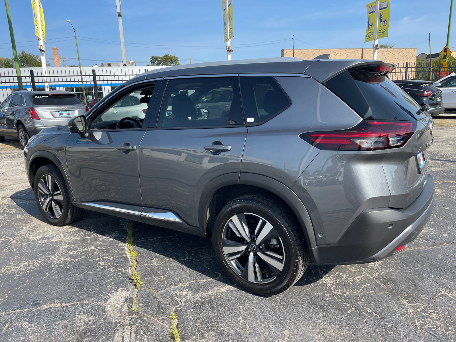 2023 Nissan Rogue SL 7