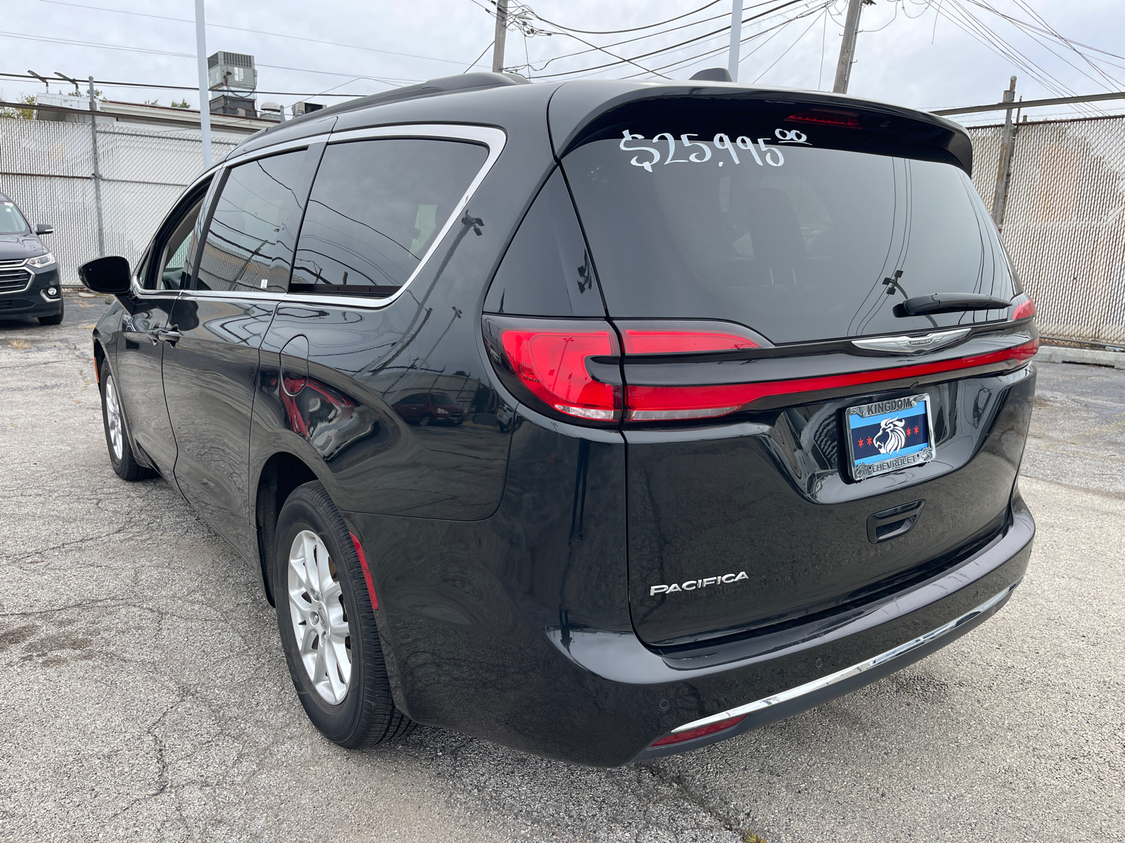 2022 Chrysler Pacifica Touring L 6