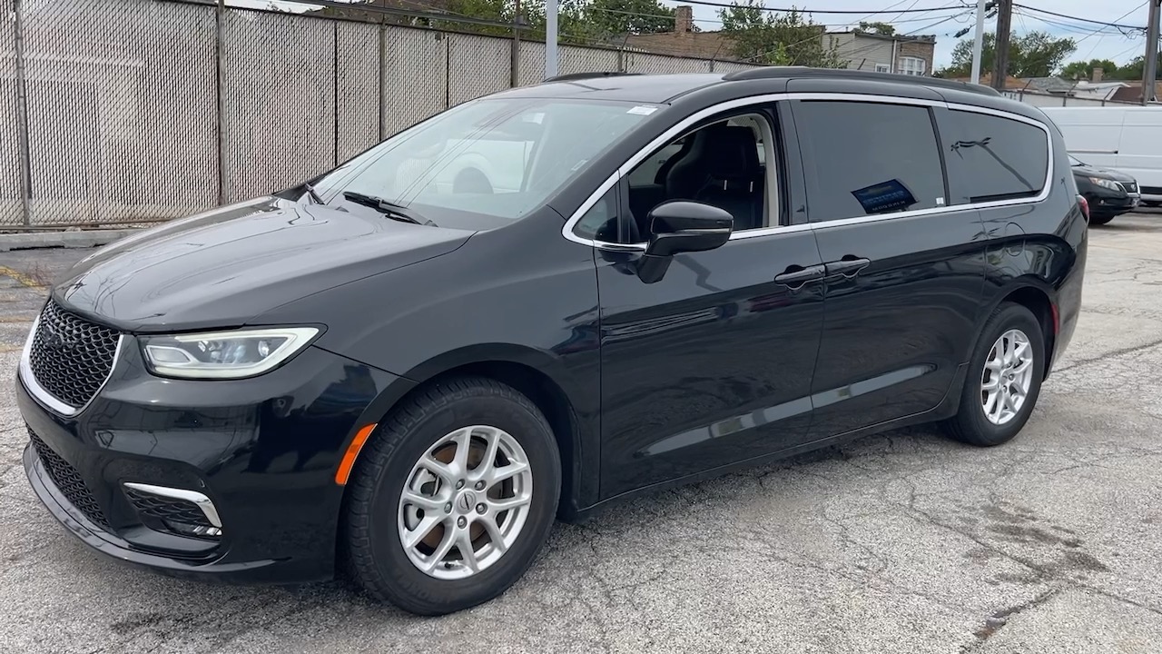 2022 Chrysler Pacifica Touring L 8