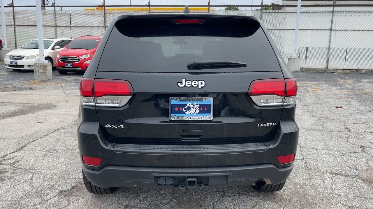 2021 Jeep Grand Cherokee Laredo E 23