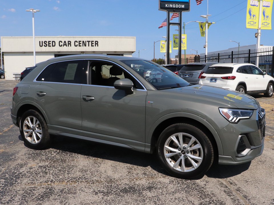 2023 Audi Q3  3