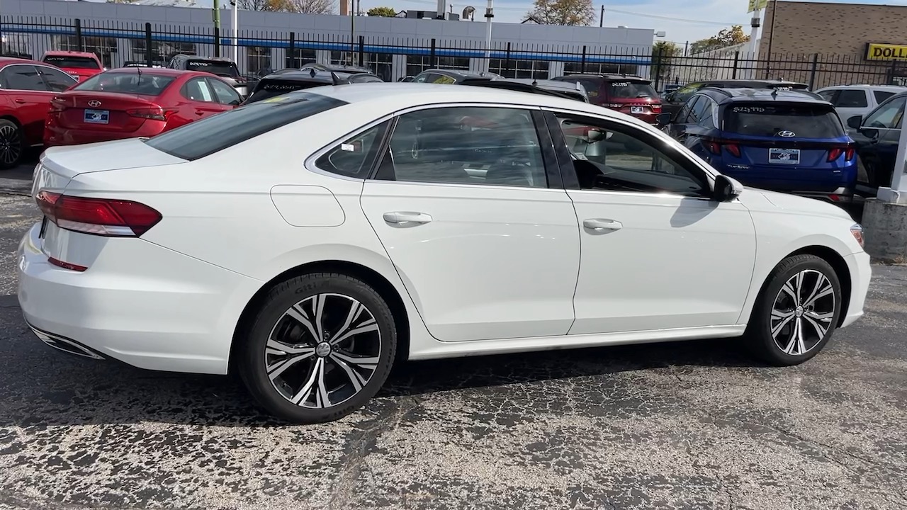 2022 Volkswagen Passat 2.0T SE 4