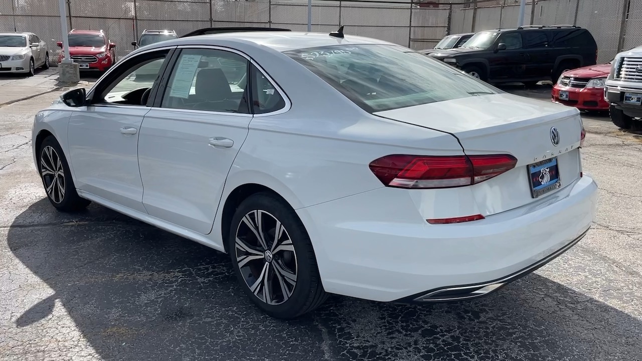 2022 Volkswagen Passat 2.0T SE 28