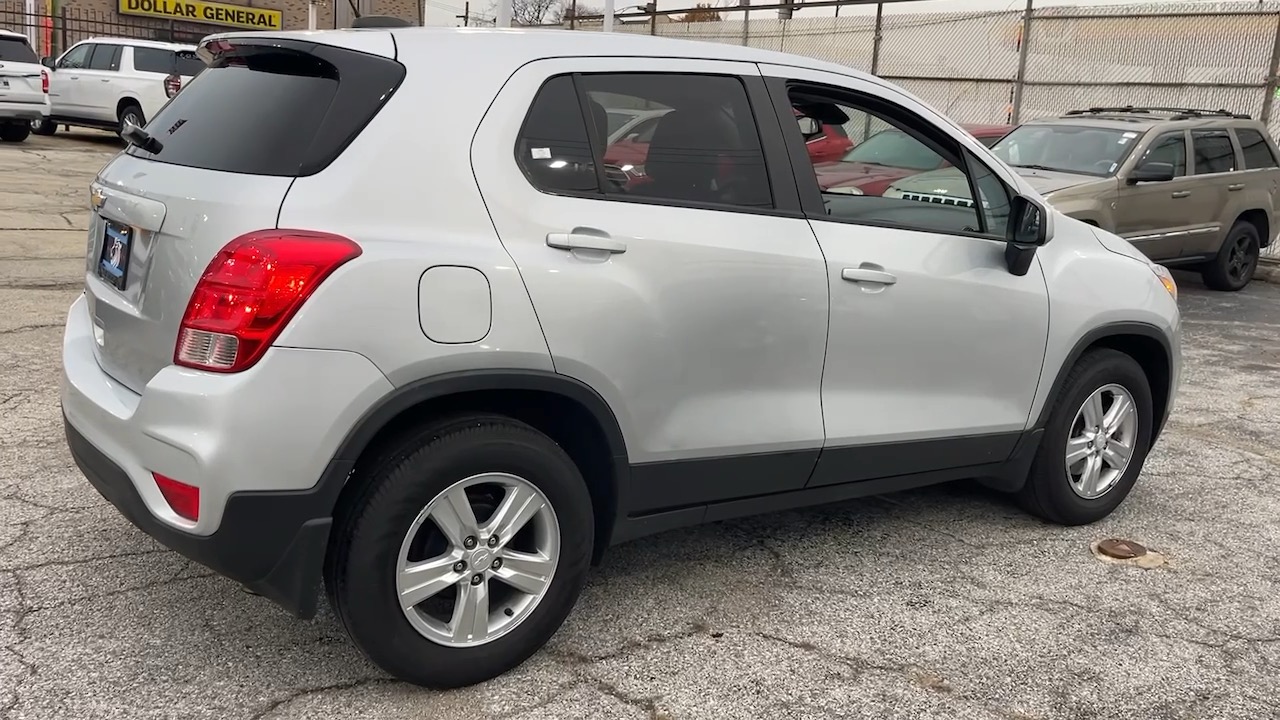 2020 Chevrolet Trax LS 4