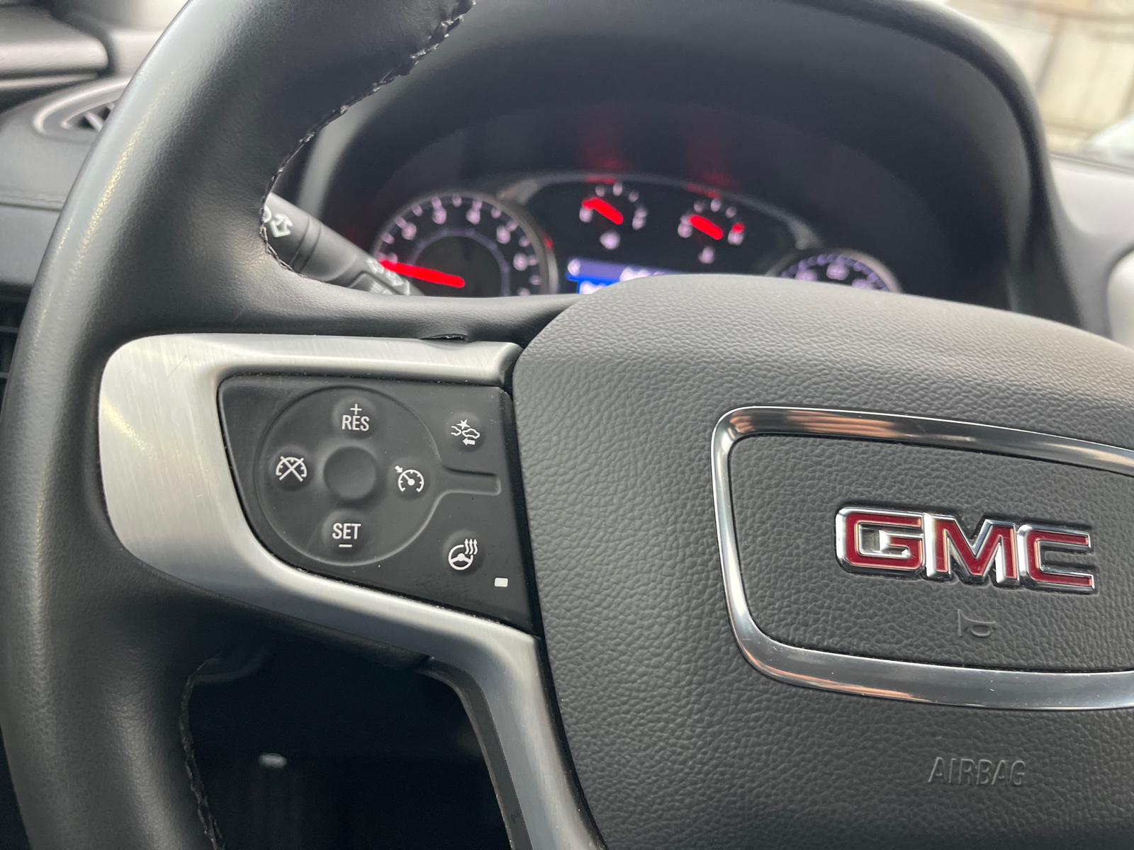 2023 GMC Terrain SLT 14