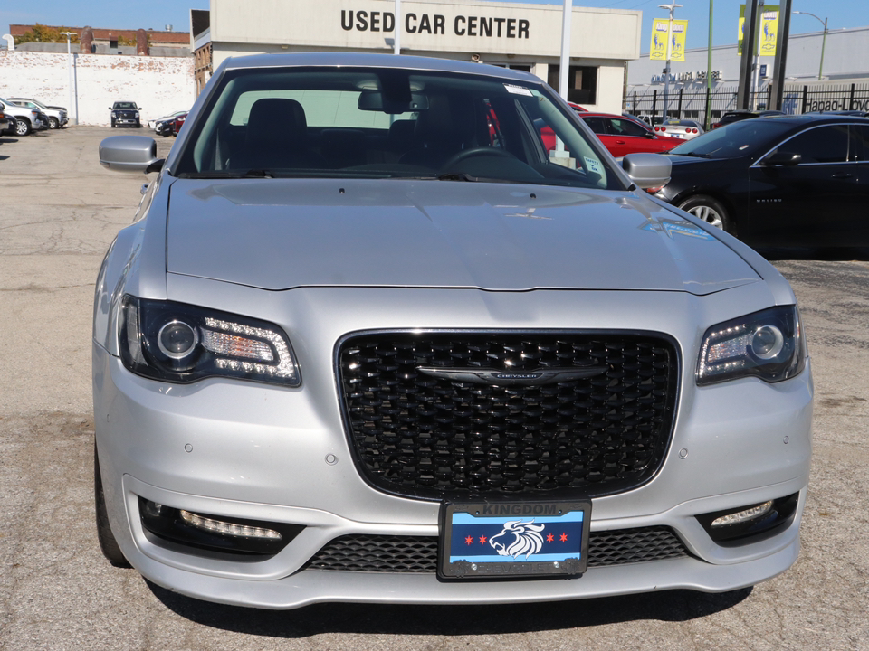 2022 Chrysler 300  28