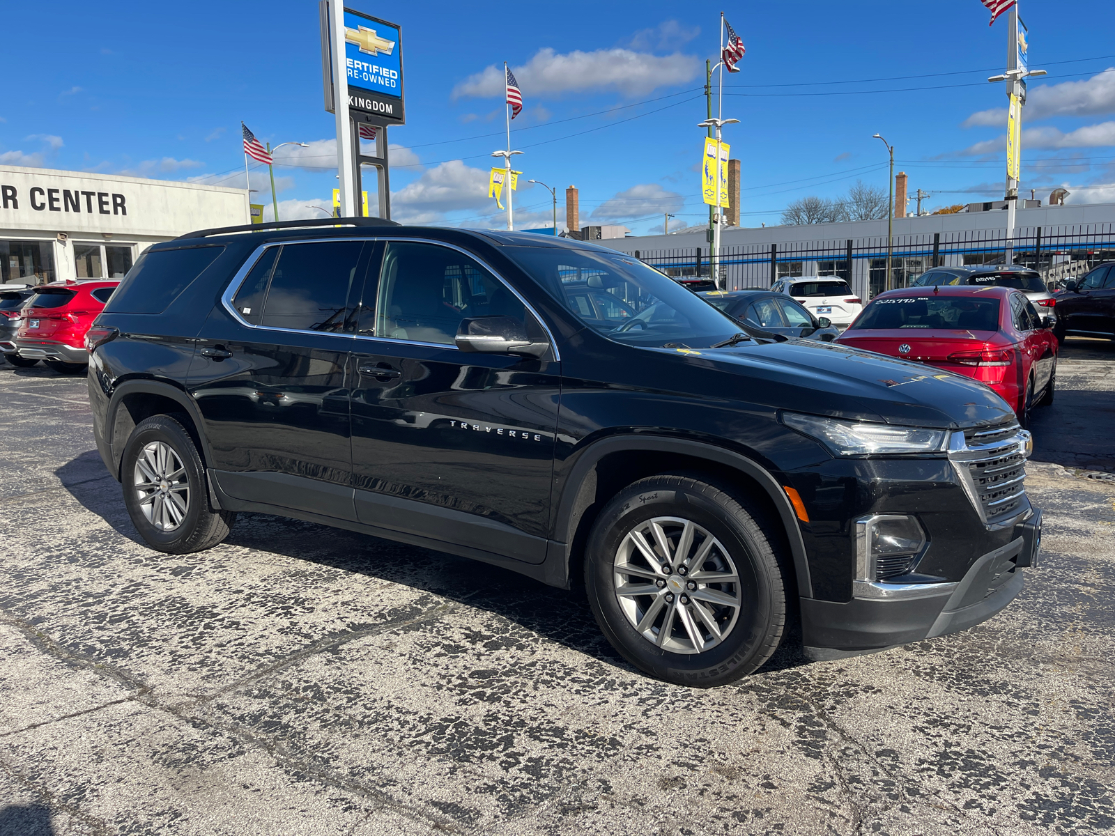 2023 Chevrolet Traverse LT 2