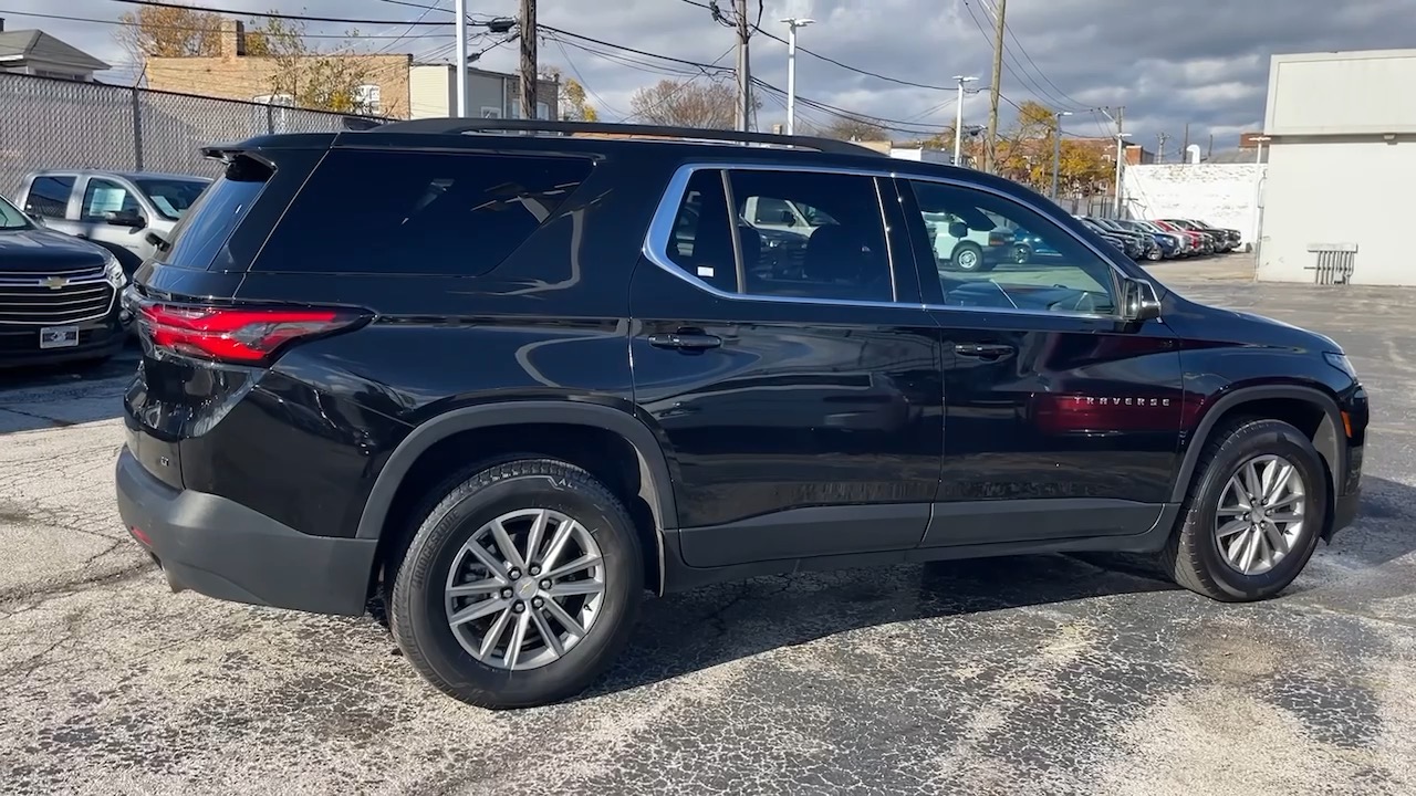 2023 Chevrolet Traverse LT 3