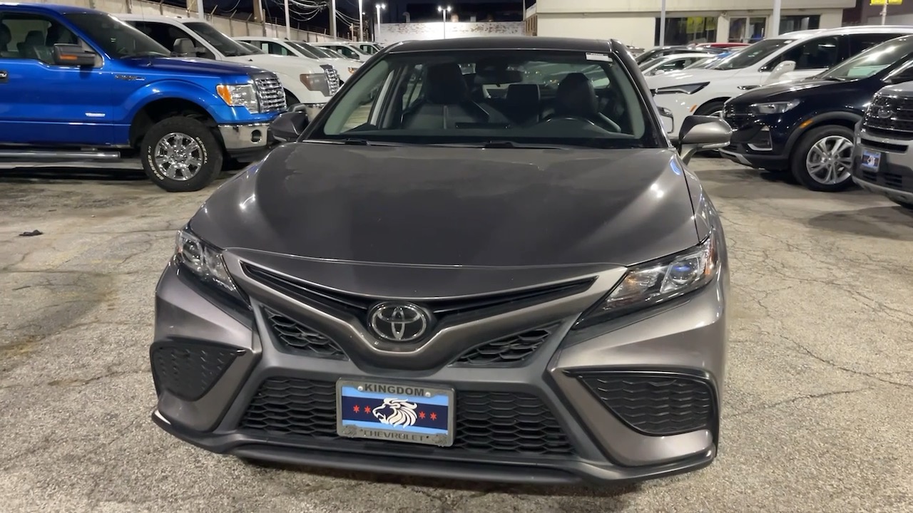 2022 Toyota Camry SE 29