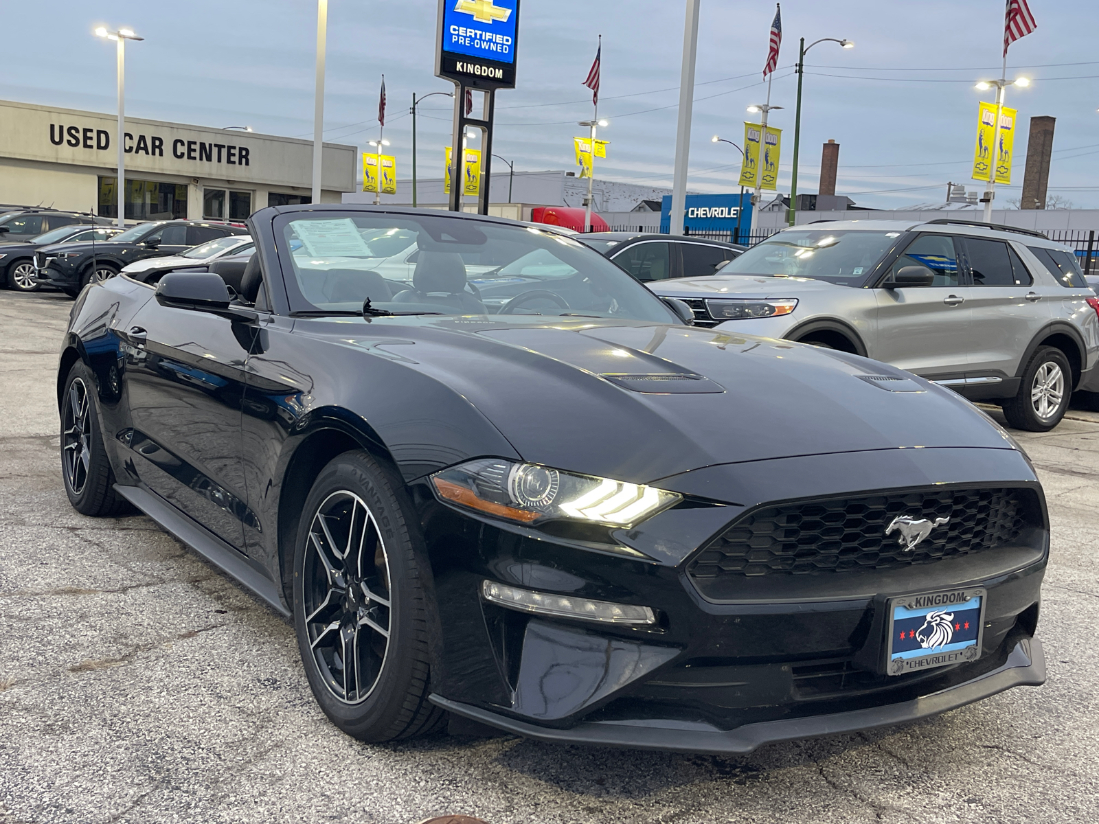 2022 Ford Mustang EcoBoost Premium 2