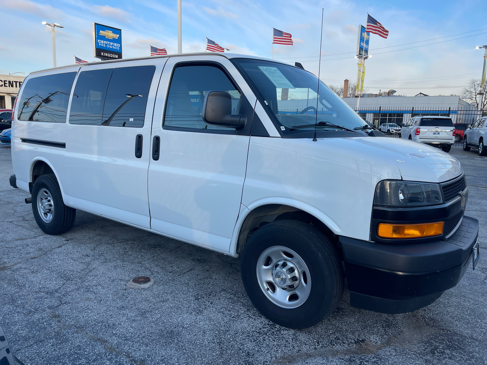 2023 Chevrolet Express 3500 LS 2