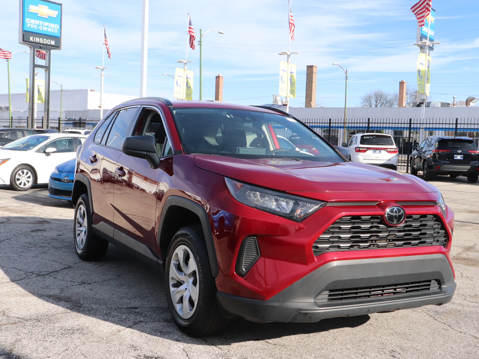 2021 Toyota RAV4 LE 1