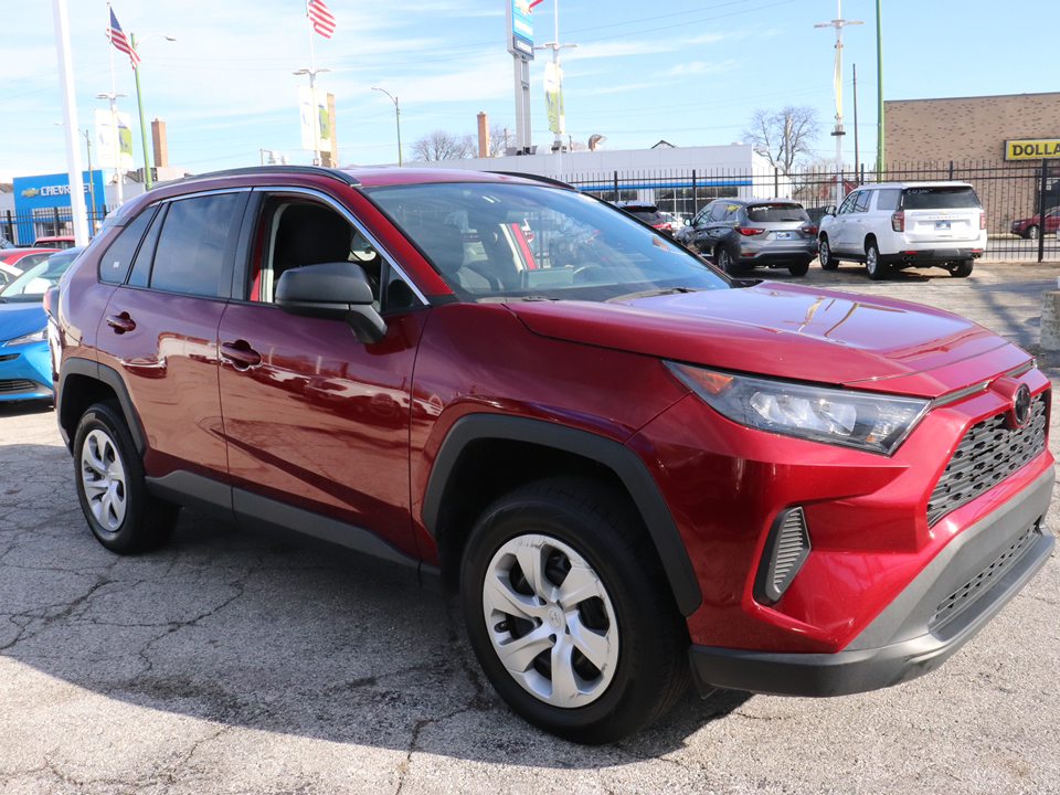 2021 Toyota RAV4 LE 3