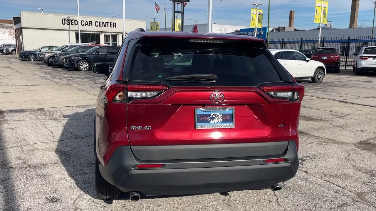 2021 Toyota RAV4 LE 27