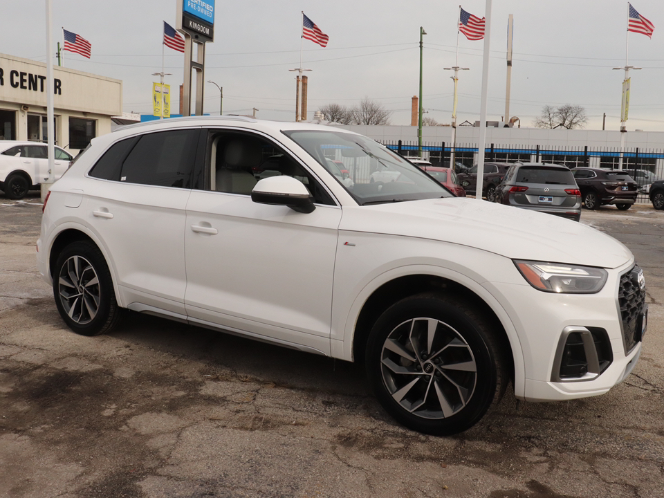 2022 Audi Q5 45 S line Premium Plus 3