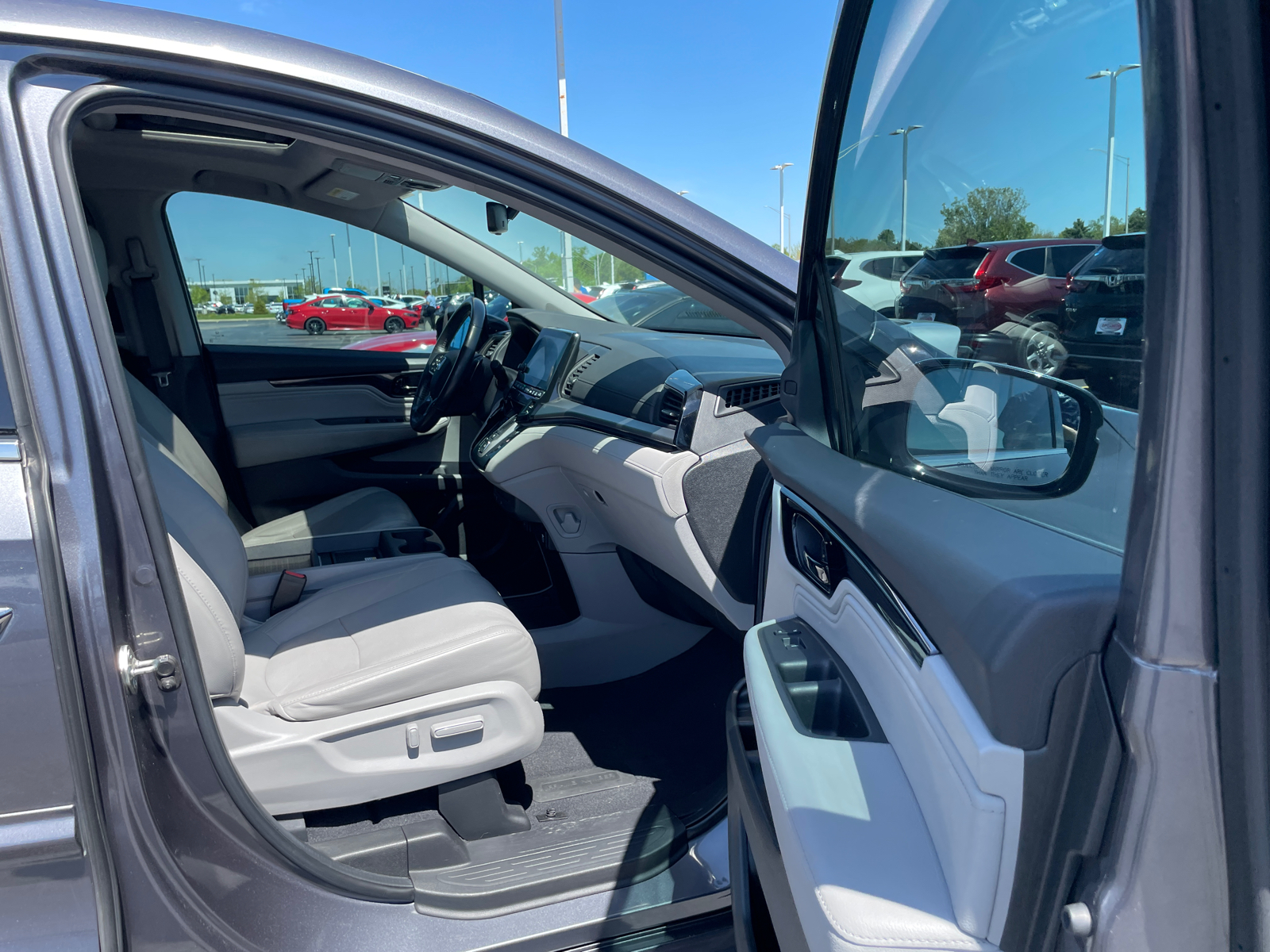 2019 Honda Odyssey Elite 32