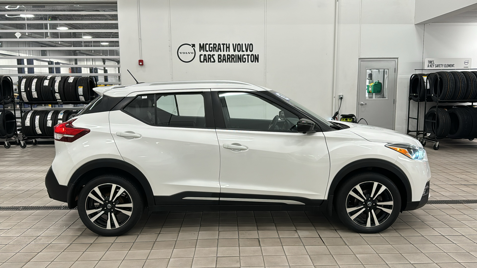 2018 Nissan Kicks SR 3