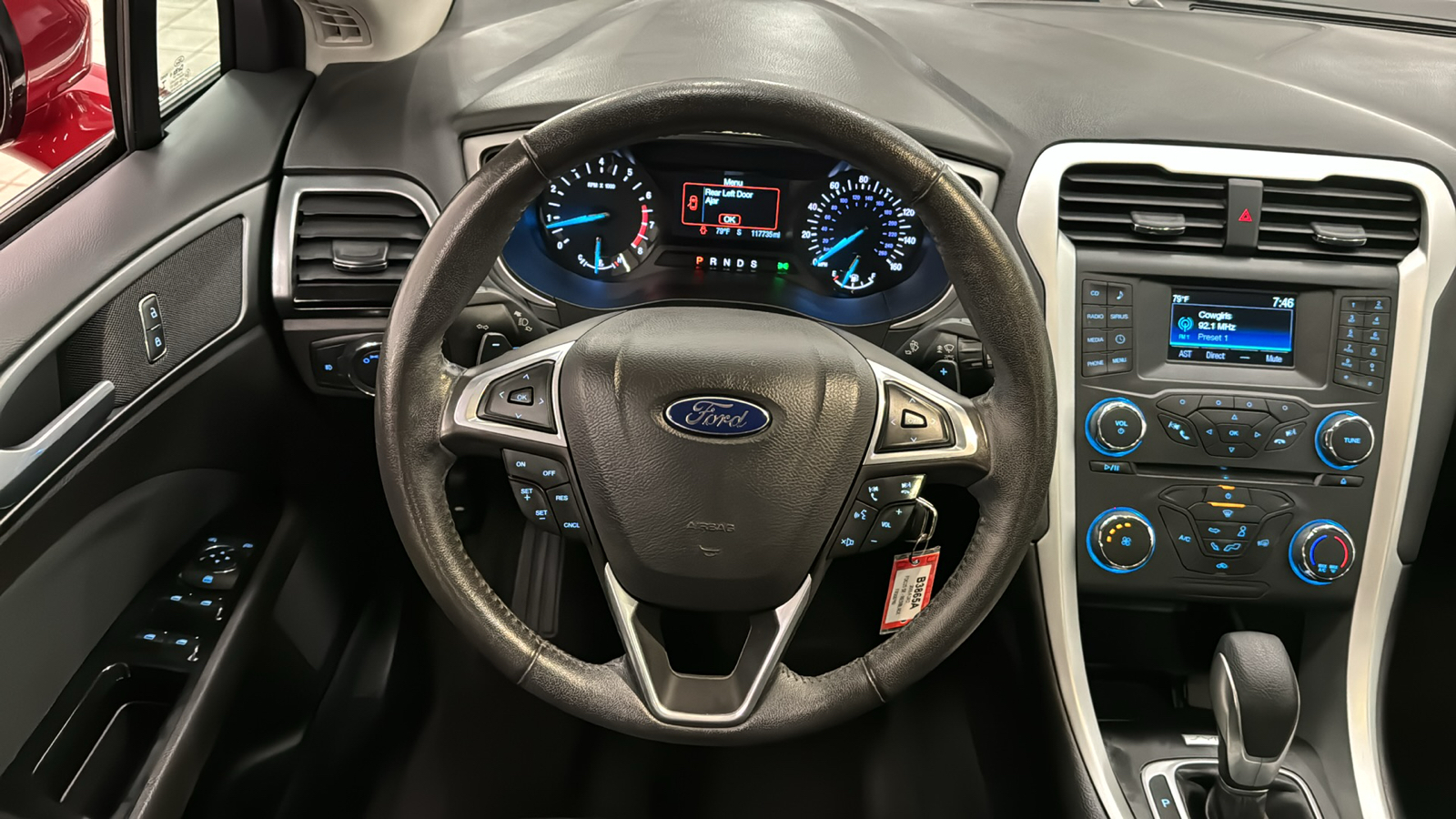 2015 Ford Fusion SE 11