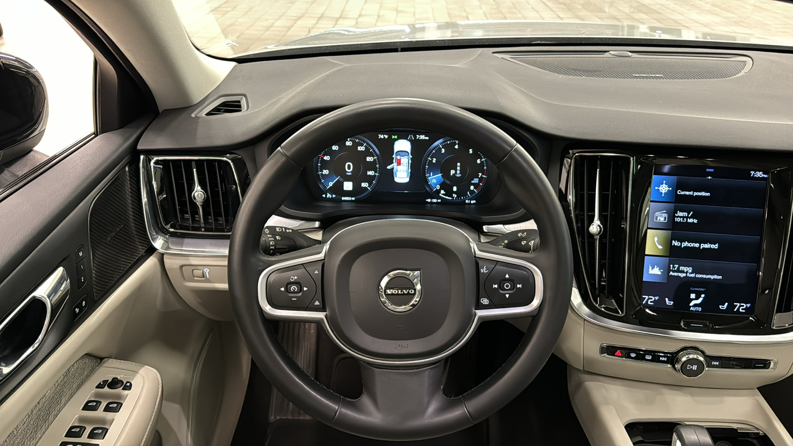 2022 Volvo S60 Momentum 11