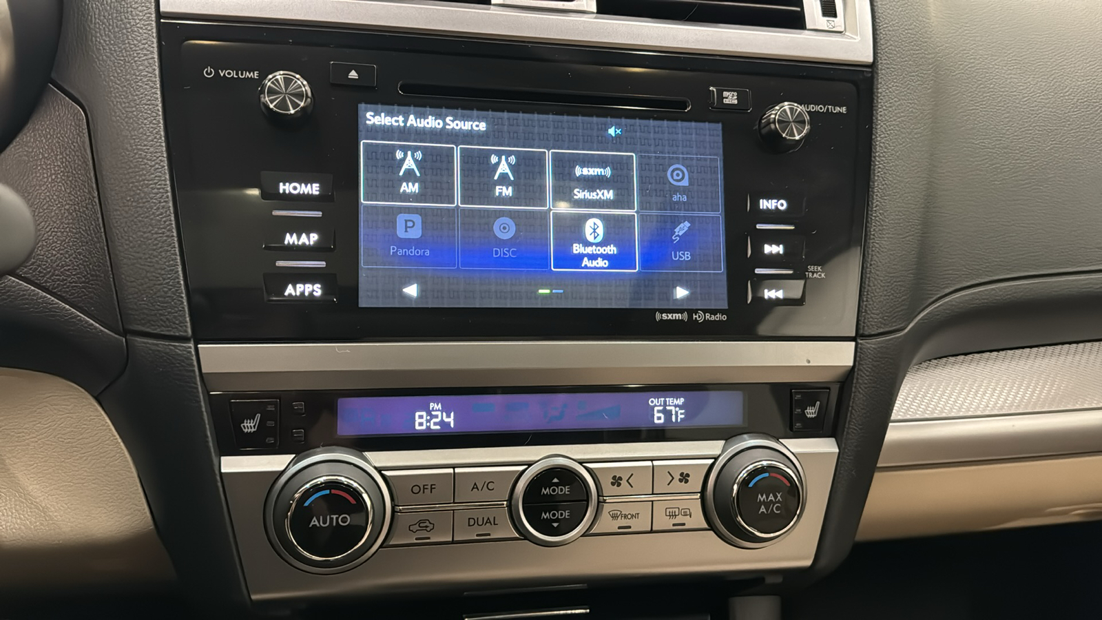 2016 Subaru Outback 2.5i Premium 16