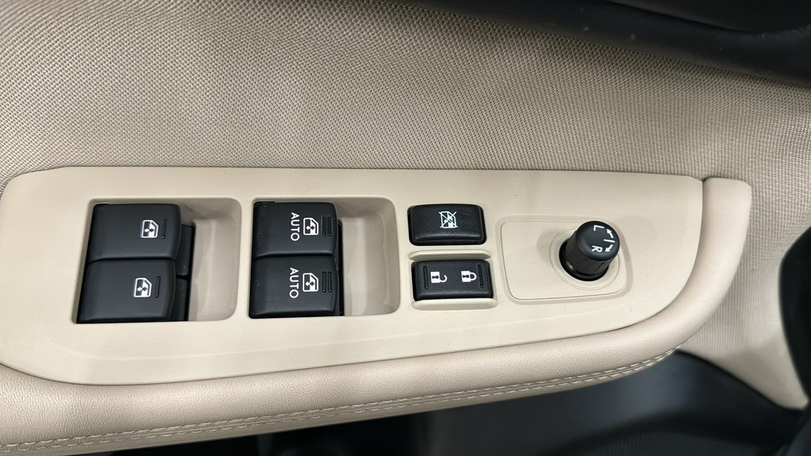 2016 Subaru Outback 2.5i Premium 24