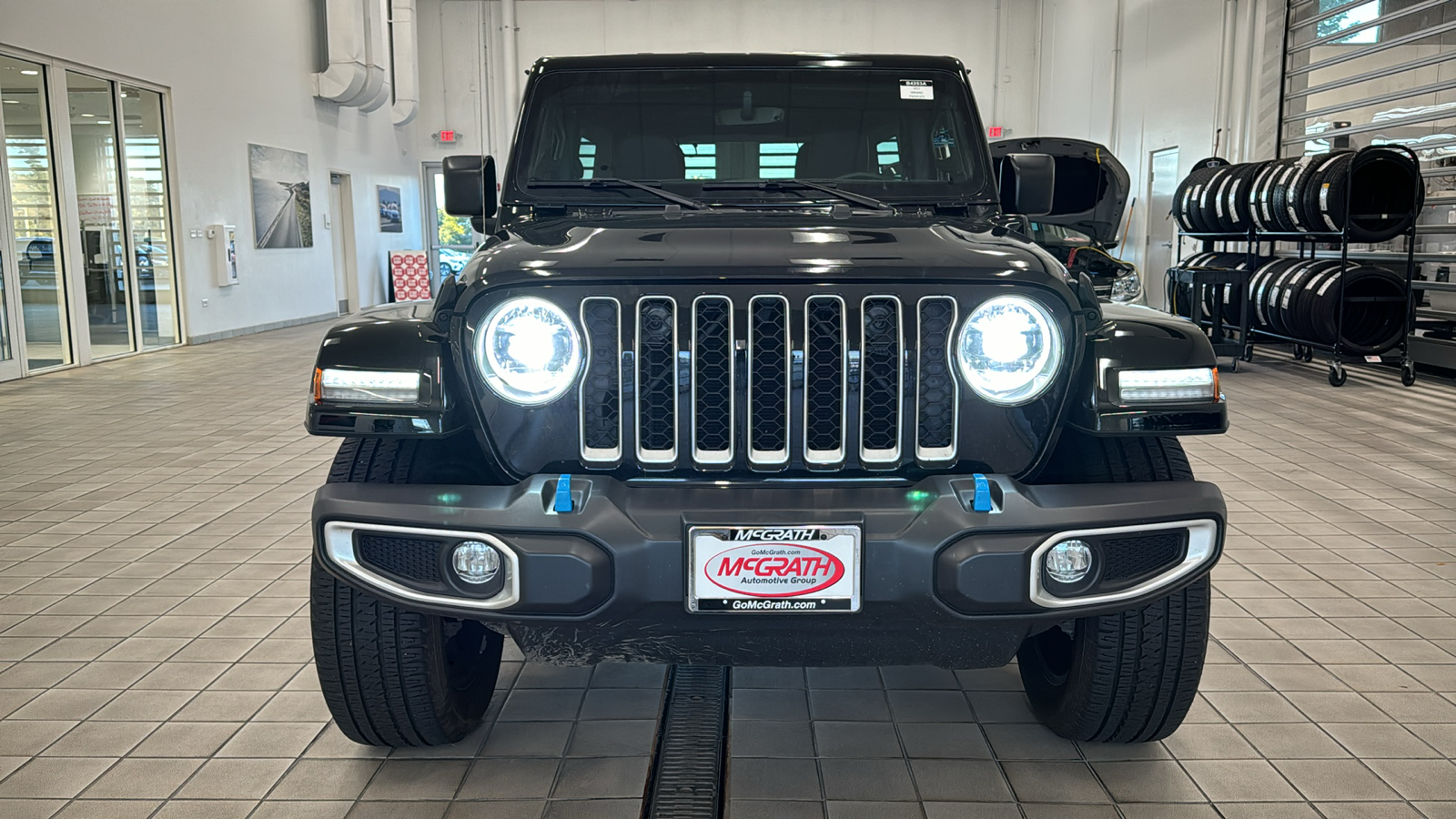 2023 Jeep Wrangler 4xe Sahara 9